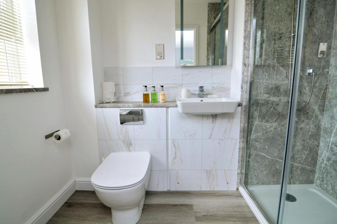 Brightleap Apartments: Modern Home-Away with Entertainment & Amenities Milton Keynes Exterior photo