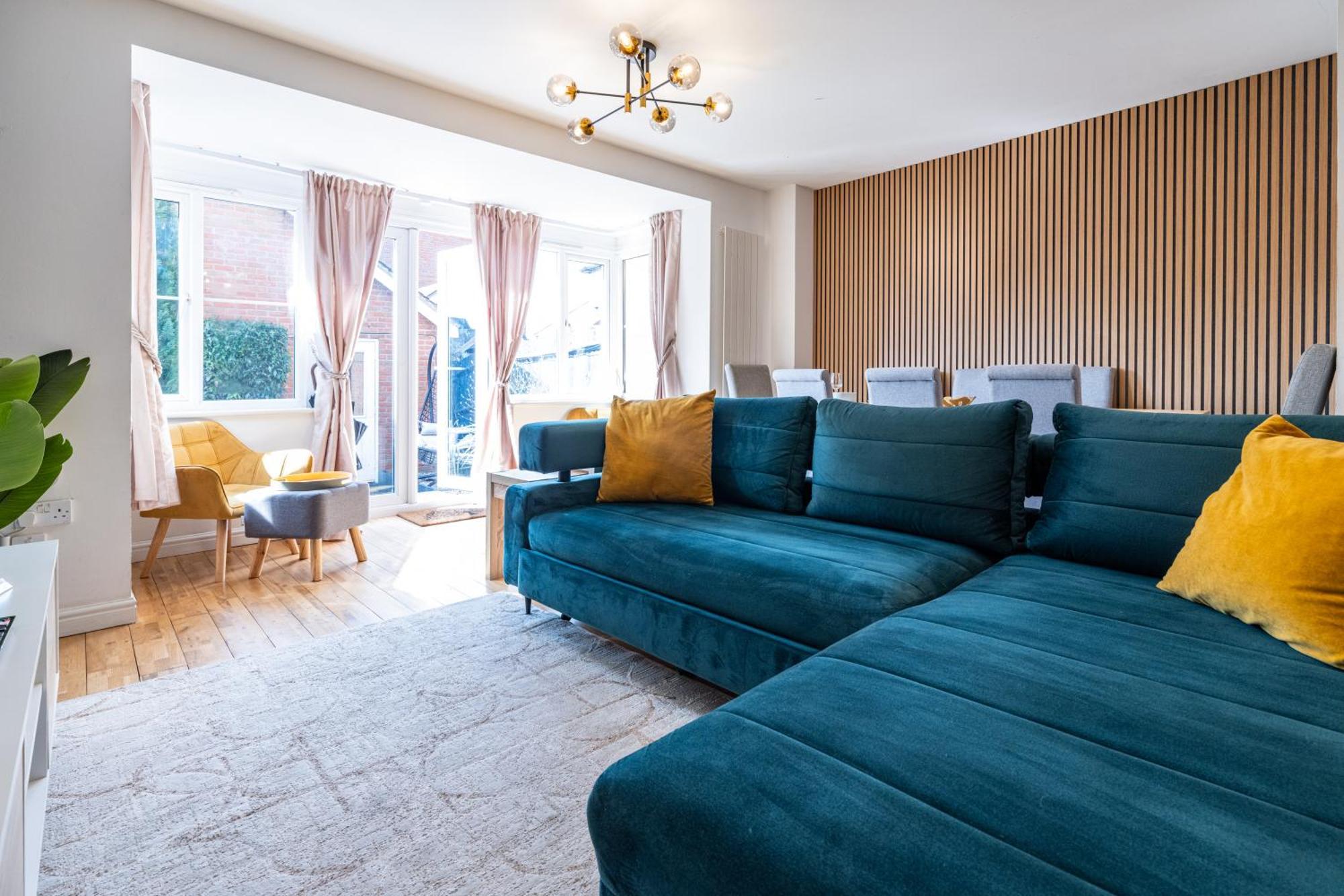 Brightleap Apartments: Modern Home-Away with Entertainment & Amenities Milton Keynes Exterior photo