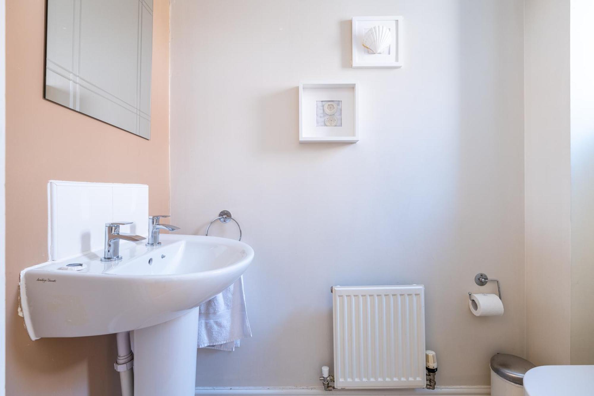 Brightleap Apartments: Modern Home-Away with Entertainment & Amenities Milton Keynes Exterior photo