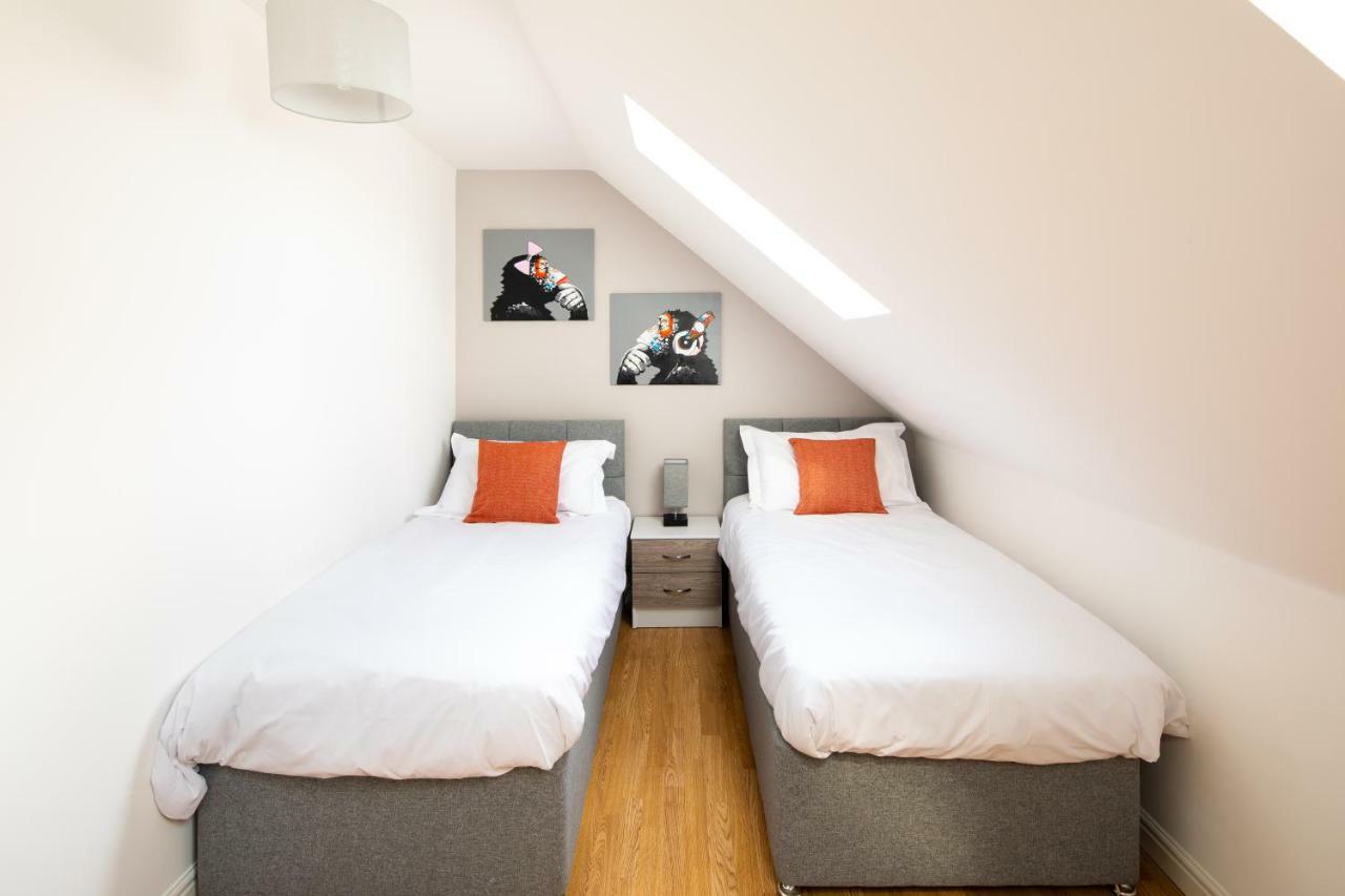 Brightleap Apartments: Modern Home-Away with Entertainment & Amenities Milton Keynes Exterior photo